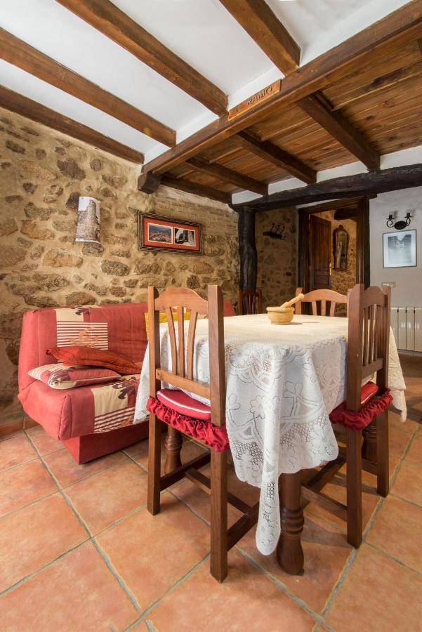Appartamento Casa Petra Miranda del Castañar Esterno foto